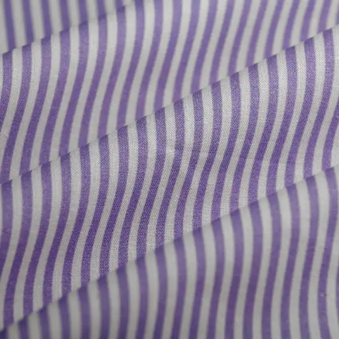 Tessuto cretonne piccole righe porpora