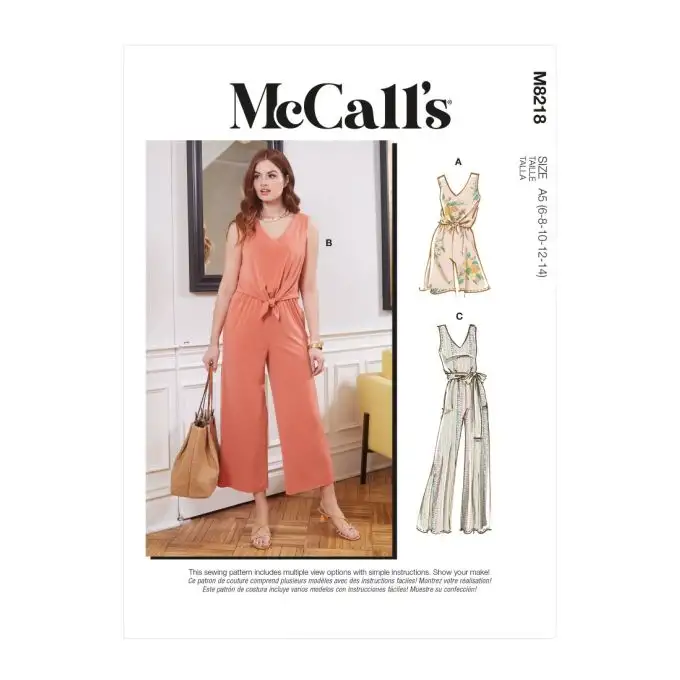 Patron McCall's 8218F5 - Salopette o combishort in maglia dalla taglia 44 alla 52