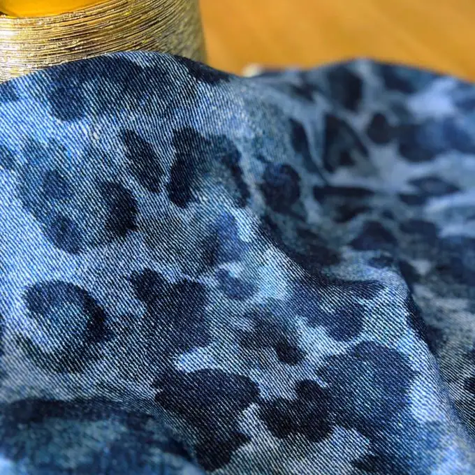 Tessuto inedito viscosa fiamme effetto denim leopardo - my dress made