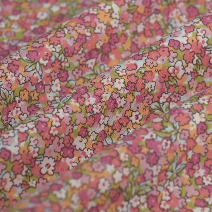 Tessuto popeline cotone bio floreale mini denso rosa