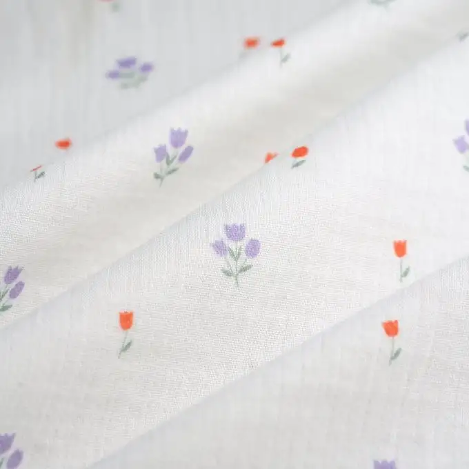 Tessuto lungo tulipano rosso porpora