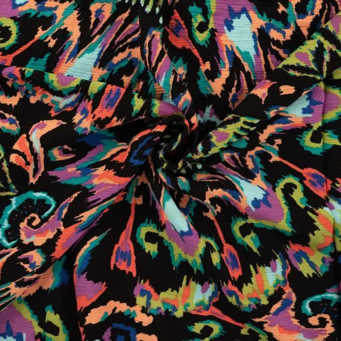 Tessuto crepe viscosa stampato geo etnico multicolore