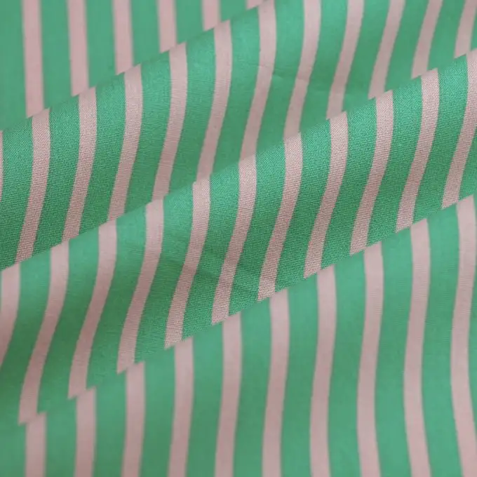 Tessuto popeline cotone righe regolari verde rosa
