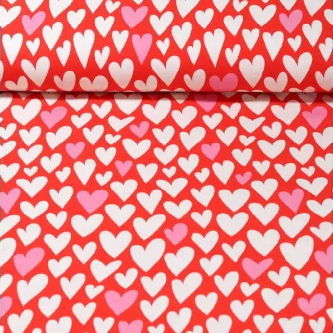 Maille jersey stampata piccoli cuori ecru e rosa fondo rosso - Albstoffe