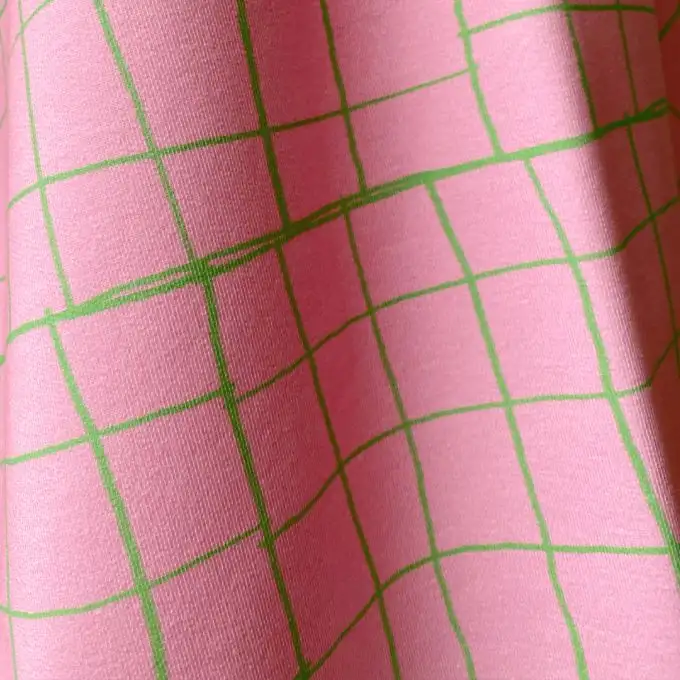 GRADES ROSA JERSEY AL METRO