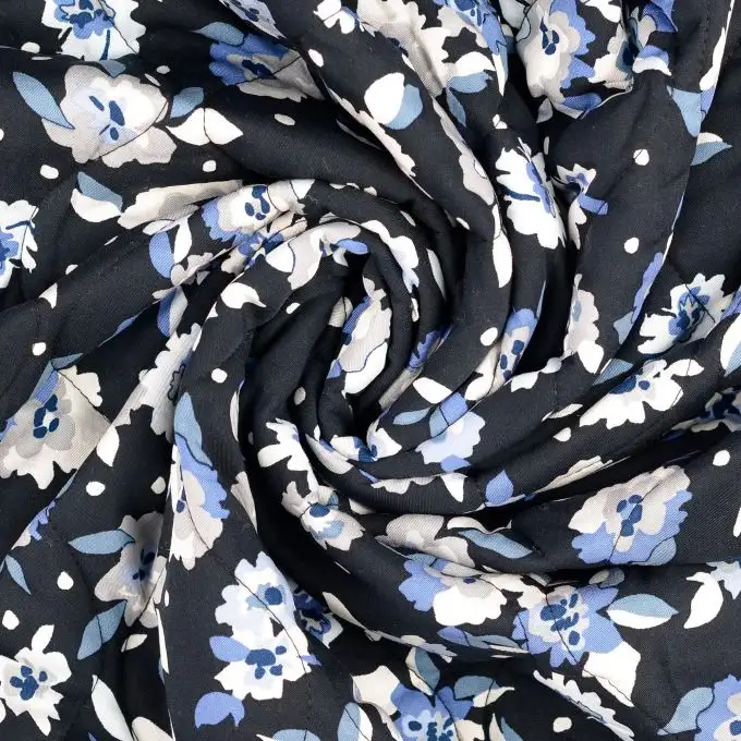 Tessuto trapuntato in viscosa stampato floreale blu