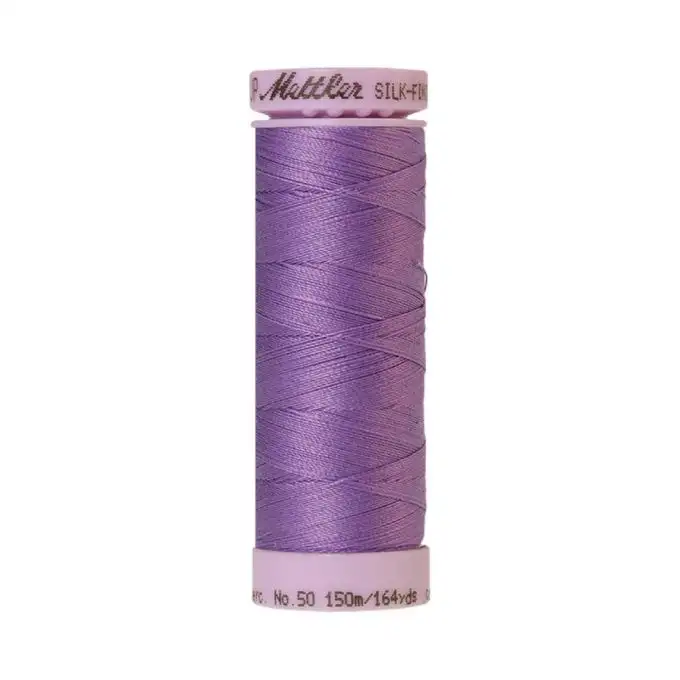 Bobina di filo mettler silk finish cotone 150m lilla col. 0029