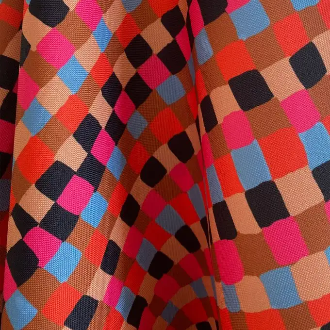 SQUARES ROSSO TESSUTO IMPERMEABILE AL METRO