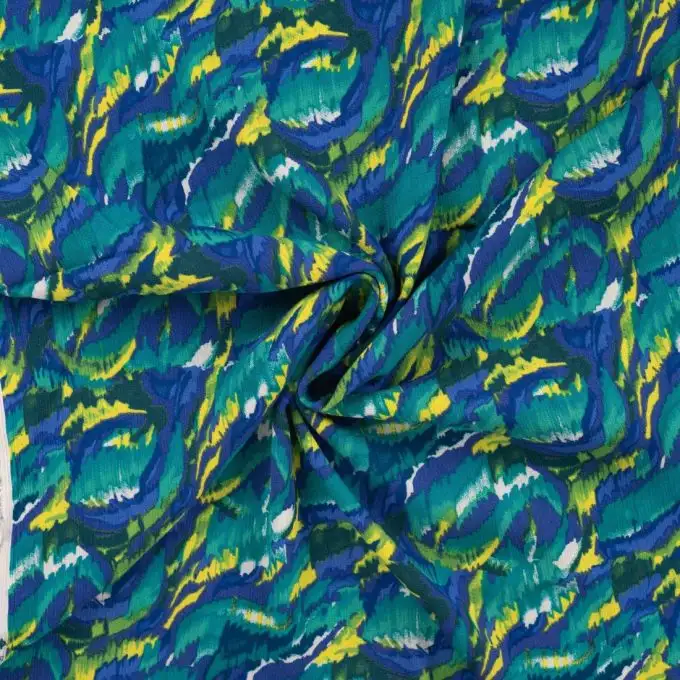 Tessuto crepe viscosa stampato grafico blu