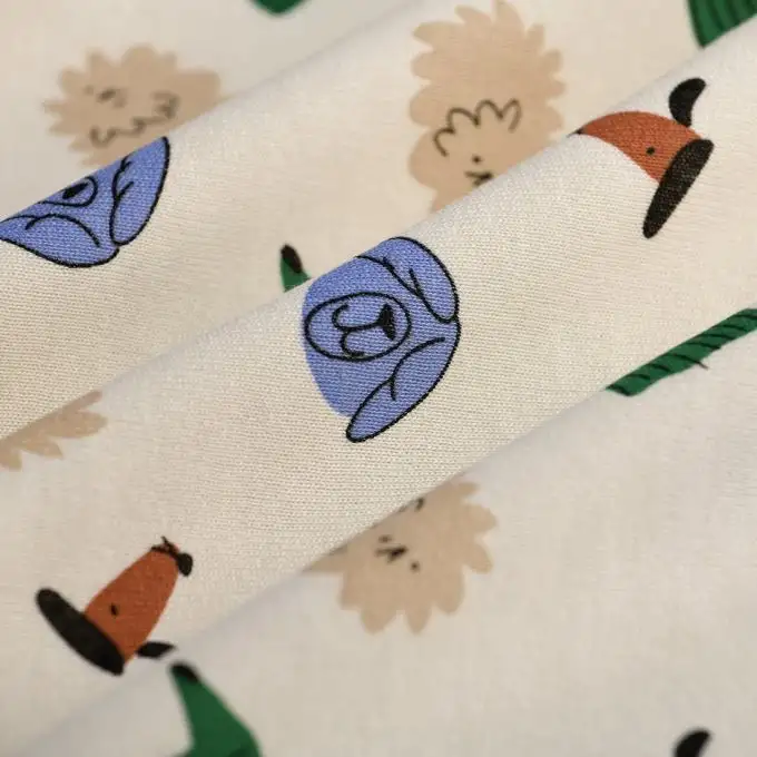 Tessuto felpato testa di cane multicolore ecru