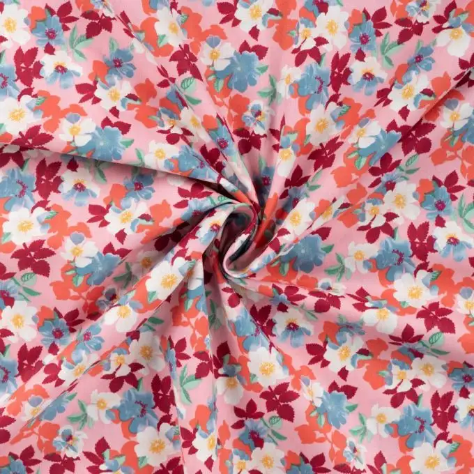 Tessuto popeline di cotone stampato bouquet di fiori rosa