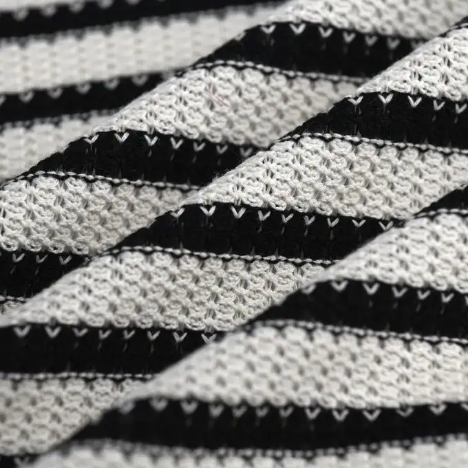 Tessuto rete fantasia poliestere cotone righe nero ecru