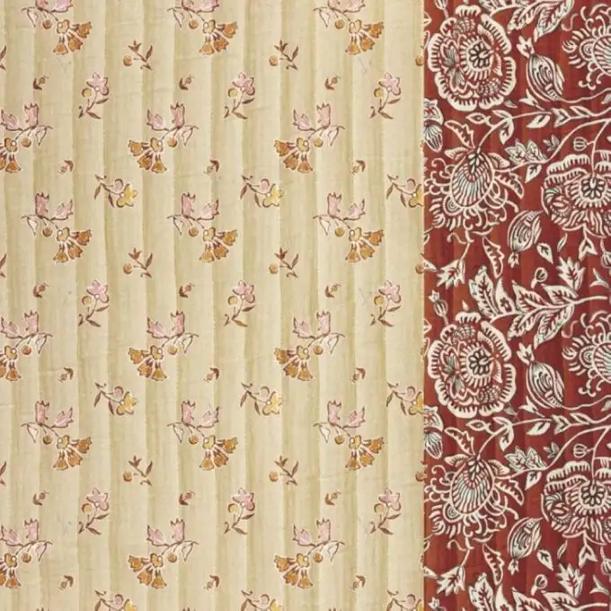 Tessuto trapuntato stampato grande fiore indiano marrone