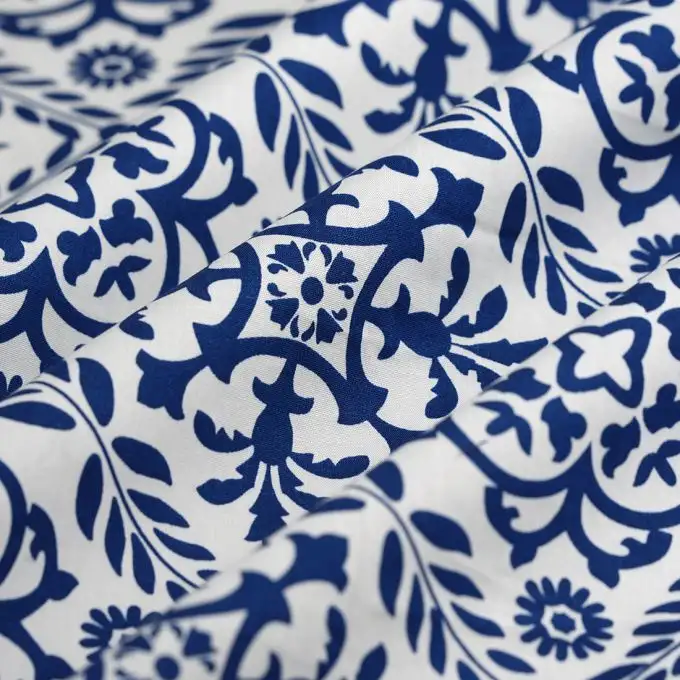 Tessuto popeline cotone Delft blu ecru