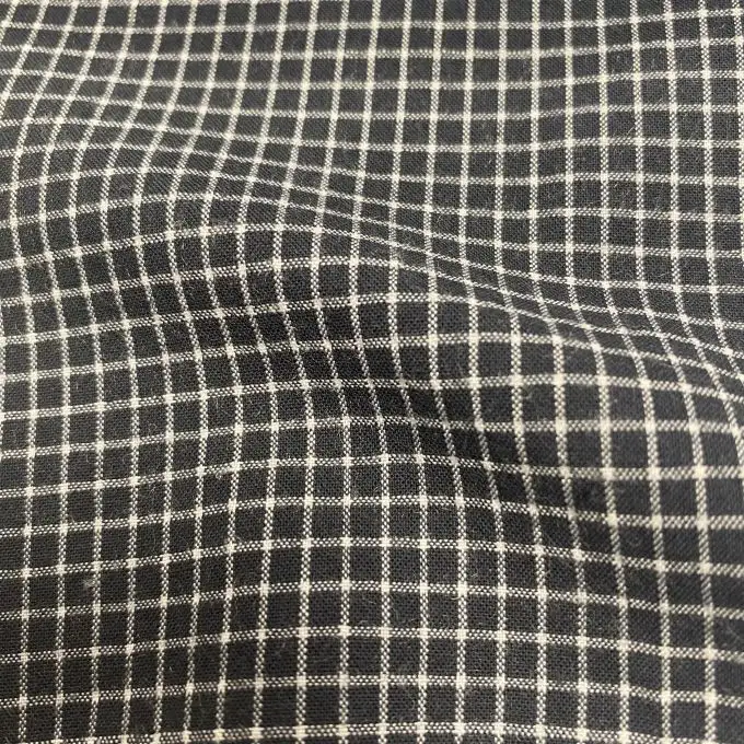 Tessuto cotone poliestere piccoli quadretti neri